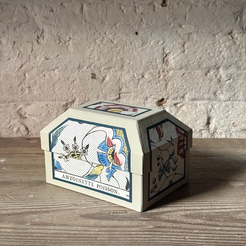 Antoinette Poisson Small Wedding Box in "Jaipur Colors" No. 57A