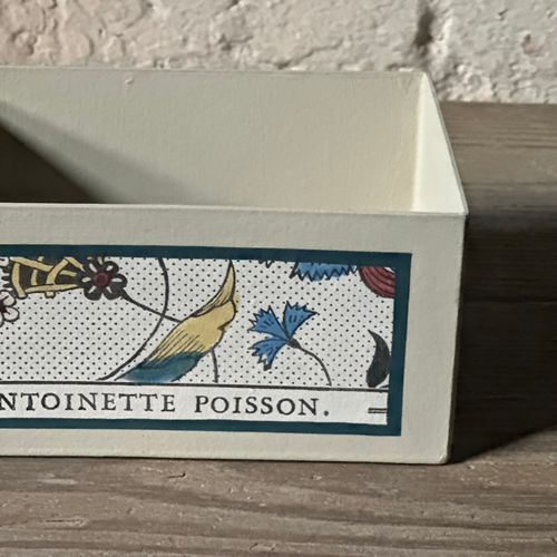 Antoinette Poisson Small Wedding Box in "Jaipur Colors" No. 57A