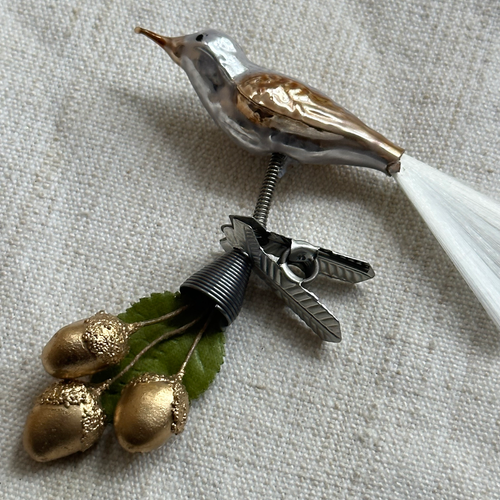 Nostalgic Bird with Golden Acorns Clip-On Ornament