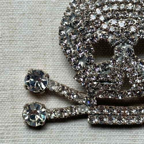 Skull Glass Crystal Brooch