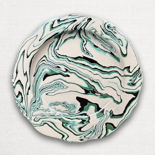 Marbled Scalloped Charger Plate in Glaciar (GL #1103)