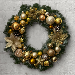 Nostalgic Gold Decorated Holiday Wreath with Mixed Glass Ornaments