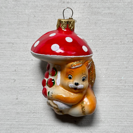 Nostalgic Squirrel with Mushroom Ornament