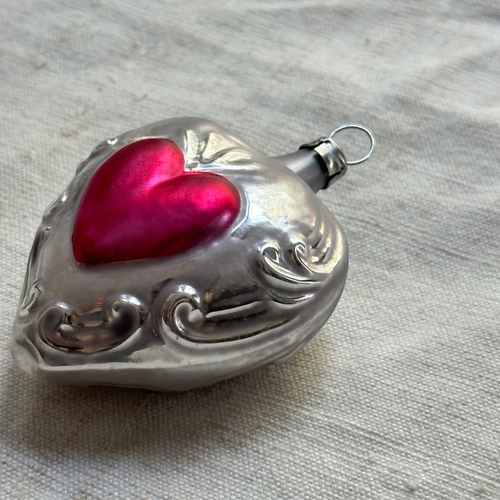 Nostalgic Heart Ornament