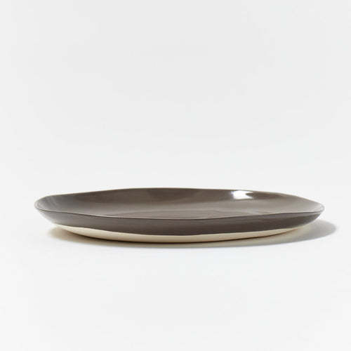 Davistudio Porcelain Saucer in Charcoal