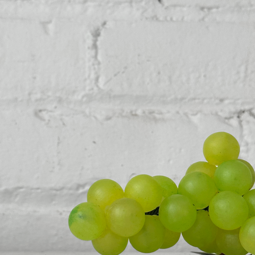 Alabaster Mini Green Grapes