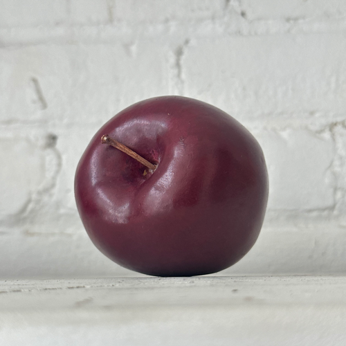 Carrara Marble Dark Red Apple